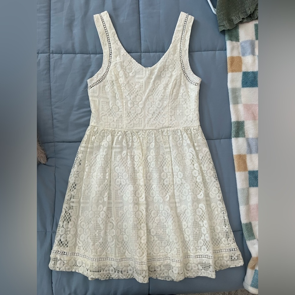 Lace Mini Dress in Cream Juniors Sizing